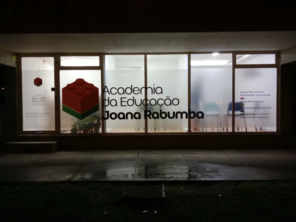 Academia Joana Rabumba — Decoração da montra