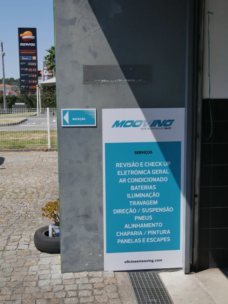 Mooving — FR — Identificação e informação dos serviços