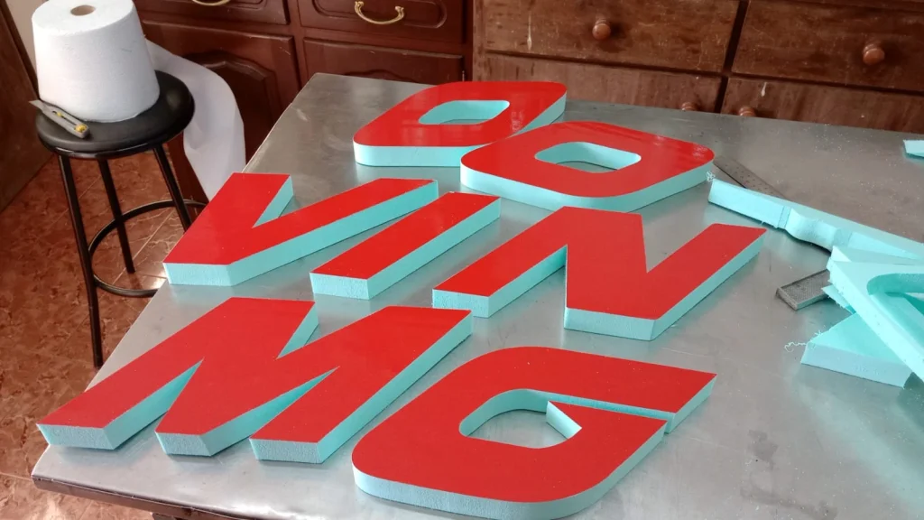 Mooving — FR — Produção — letras Mooving