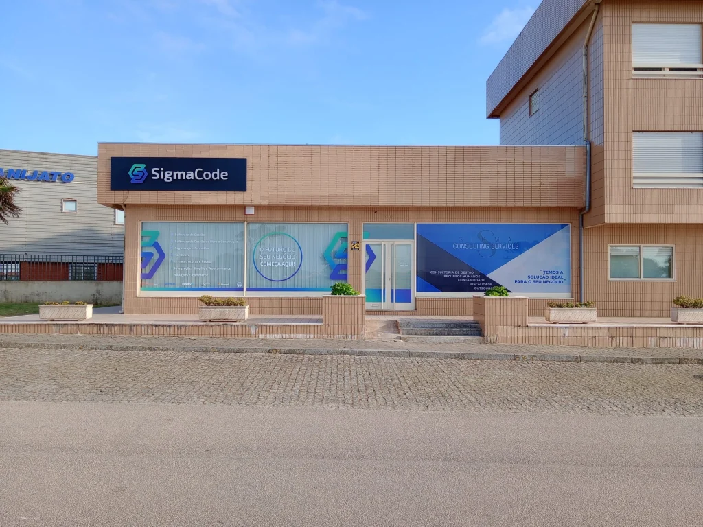 SigmaCode — fachada de esquina — Fachada — vista frontal